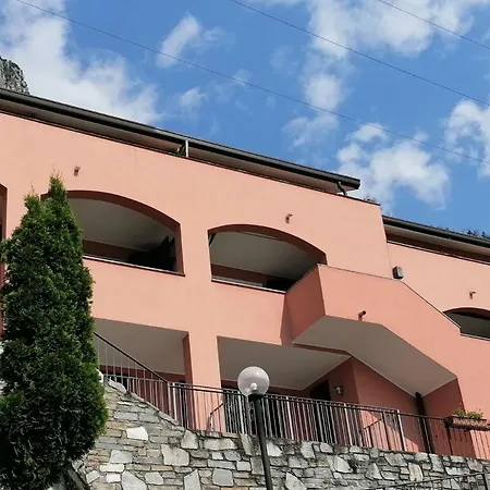 Blu Panorama belvedere lago di Como Varenna Esterno foto